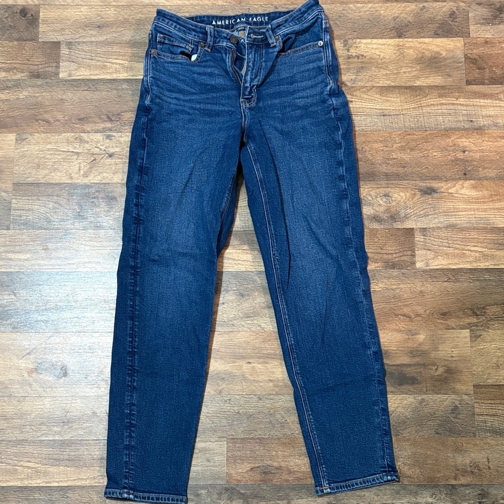 American Eagle Outfitters Women's mom jeans